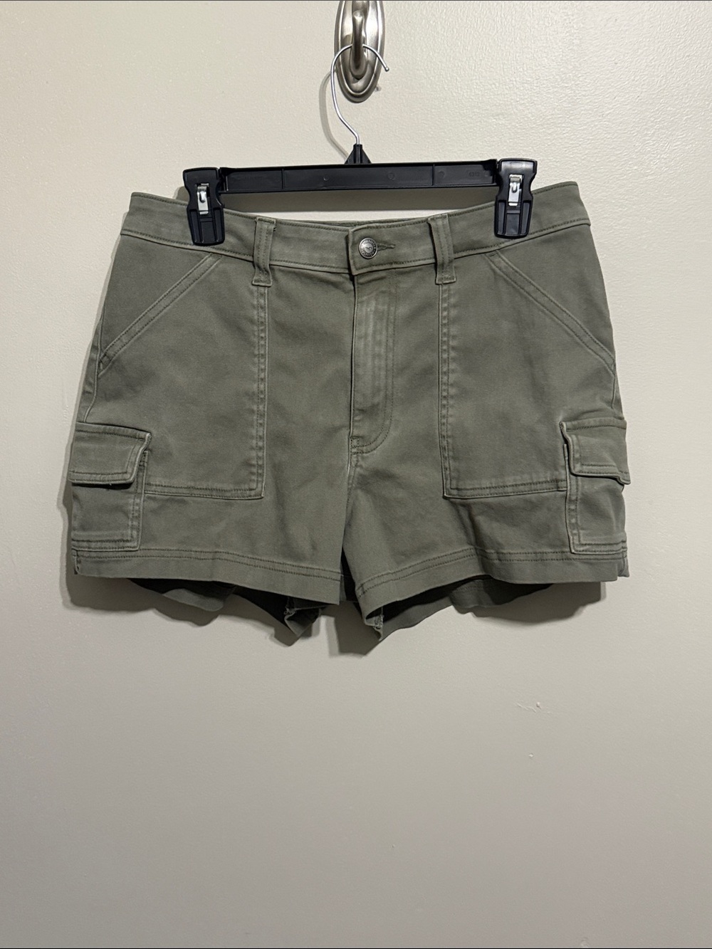 Hollister Olive Cargo Utility Shorts